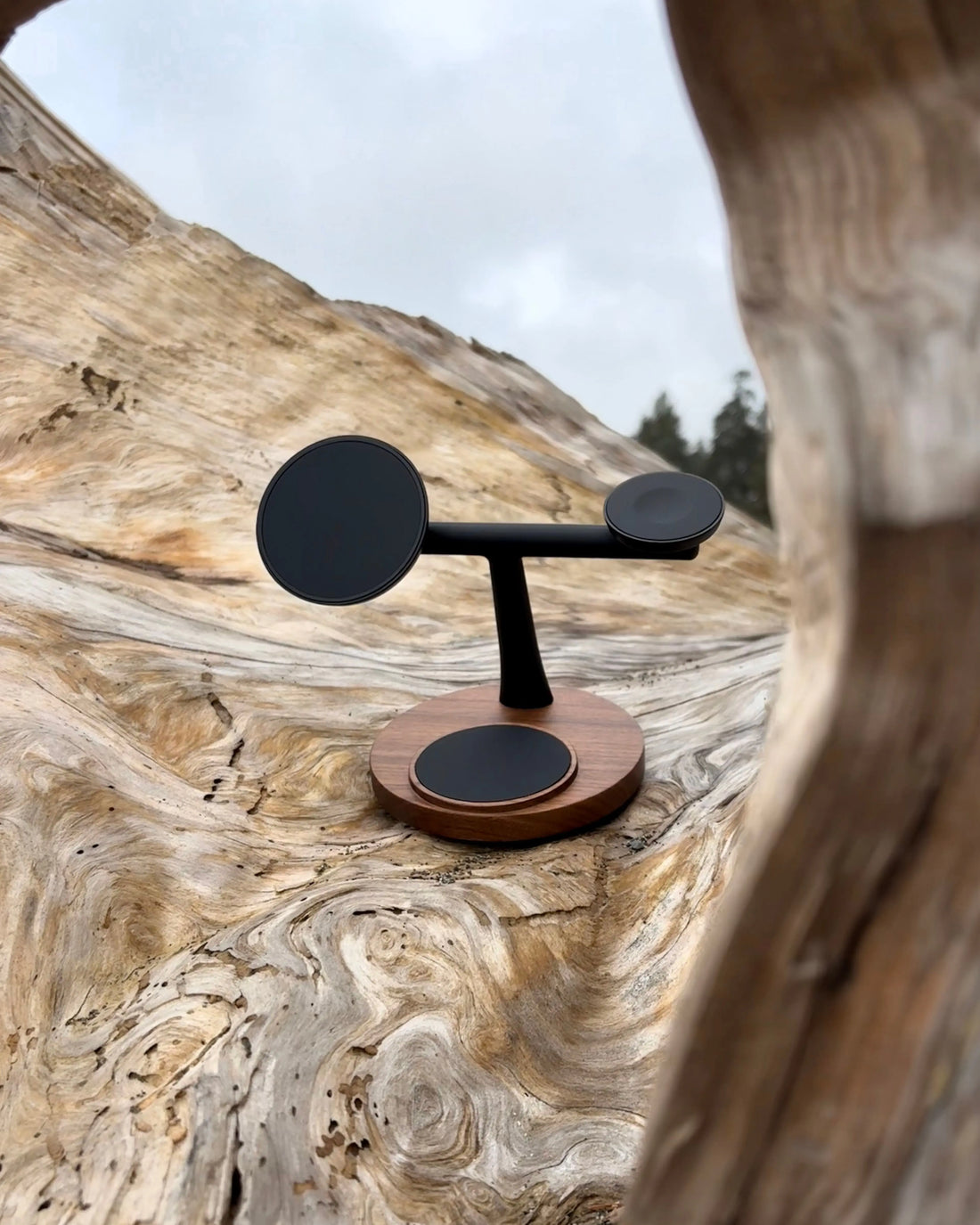 What Makes ZenStand the Best Wooden Wireless Charger? Footnote Accessories Co.